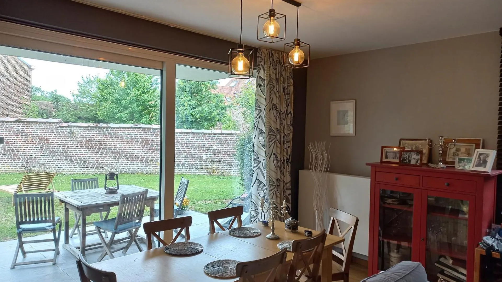 Quarto em Acomodações Particulares Monastery Garden - Nice Appartment With 1 Double Room And 2 Single Rooms - Children Welcome - 20 Min Center Brussels Wezembeek-Oppem Bélgica